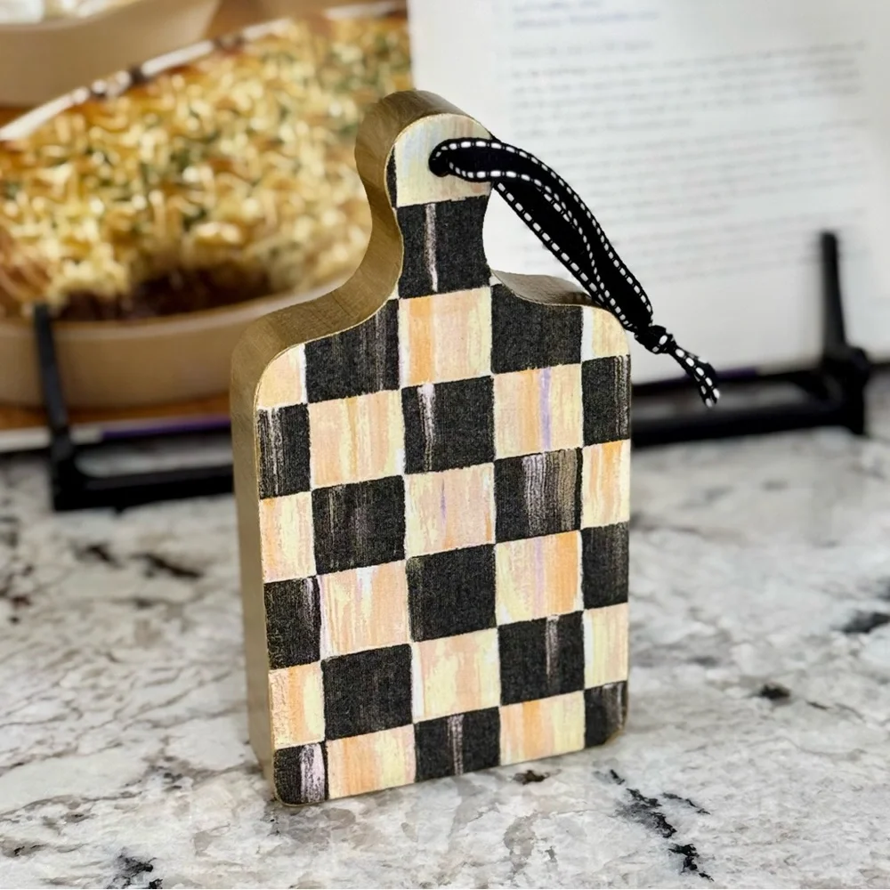 LAST ONE Courtly Check Mini Cutting Board